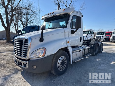 2018 Freightliner Cascadia 125 6x4 T/A Day Cab Truck Tractor