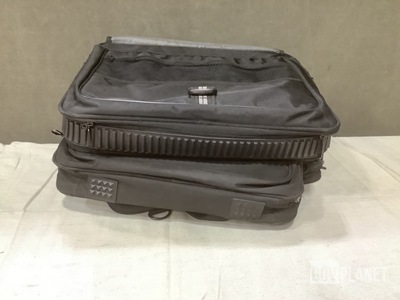 (17) Laptop Cases