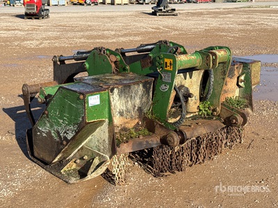 2011 Plaisance BFV Broyeur Forestier 3-Point Hich Wood Chipper