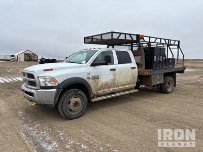 2018 Ram 5500 4x4 Crew Cab Camión Caja Abierta