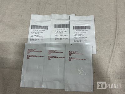 (8) Eaton 117017-1 Shouldered Shafts