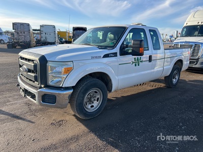 2015 Ford F-250 4x2 Extended Cab Pickup