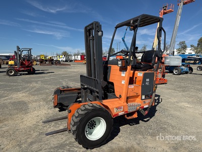 Moffett M8 55.3 5500 lb 3x3 Op vrachtwagen gemonteerde vorkheftruck