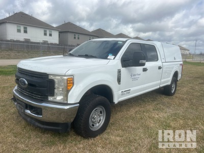 2017 Ford F-250 FX4 4x4 Crew Cab Pickup