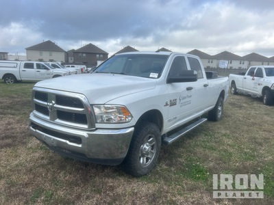 2018 Ram 3500 4x4 Crew Cab Pickup