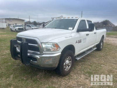 2018 Ram 3500 4x4 Crew Cab Pickup
