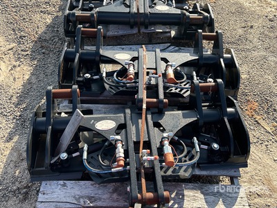 Quantity of (2) Hydraulic Quick Coupler