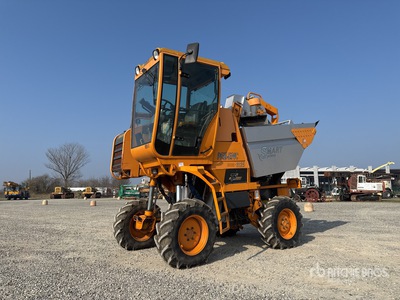 2003  Pellenc C/3125 Self-Propelled Traubenerntemaschine