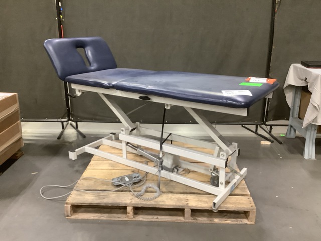 Armedica AM350 Examination Table