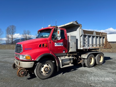 2005 Sterling LT8500 6x4 T/A Camión dumper