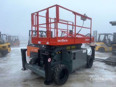 2008 Skyjack SJ6832 RT 4x4 Dual Fuel Ascenseur à ciseaux