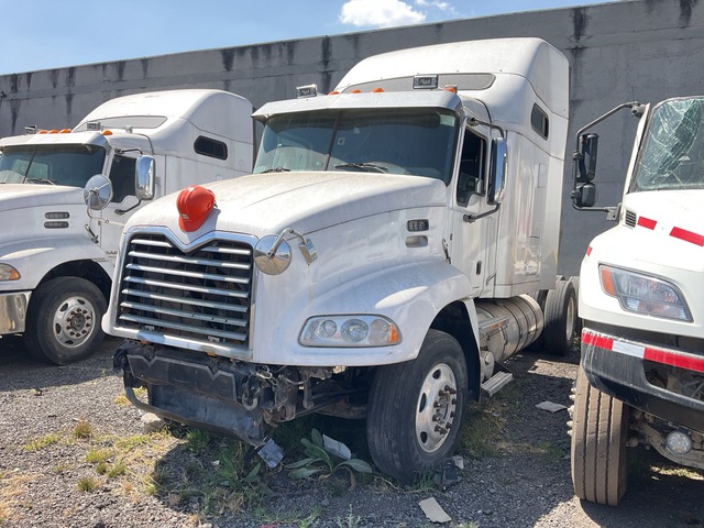 2017 Mack CXU613E 6x4 T/A Sleeper Truck Tractor (Inoperable)