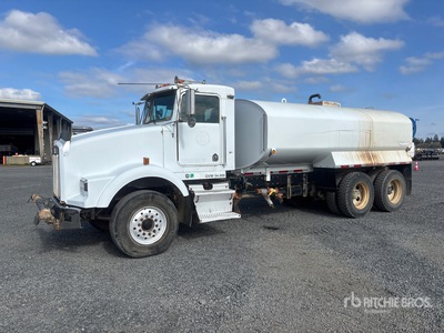 1990 Kenworth T800 4000 gal 6x4 Water Truck