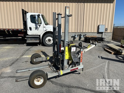 2016 Donkey & Burro B13-3K 3000 lb Op vrachtwagen gemonteerde vorkheftruck