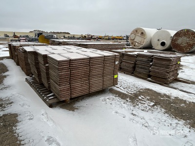 Quantity of (168) 6 ft Moldes de hormigon