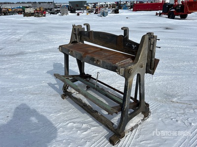 Niagara 48 in Metal Shear