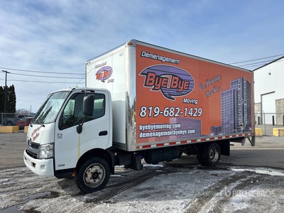 2018 Hino 195 4x2 Moving Furgoneta caja cerrada