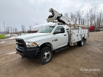 2017 Altec AT41M 42 ft on 2018 Ram 5500 4x2 Piattaforma autocarrata
