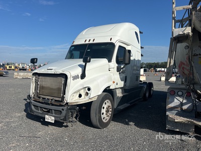2016 Freightliner Cascadia 125 6x4 T/A Sleeper Truck Tractor (Inoperable)