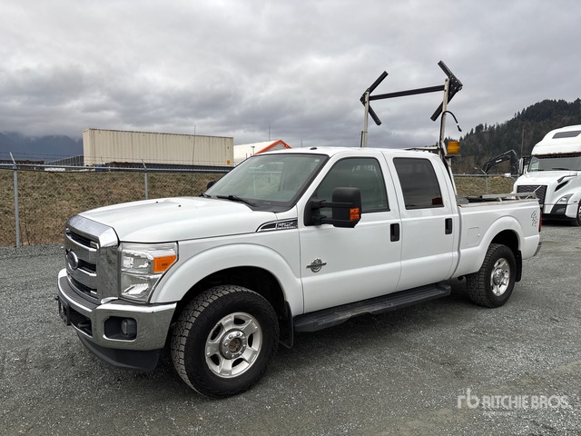 1FT7W2BT6CEB02667 Ford F-250 Photo 1