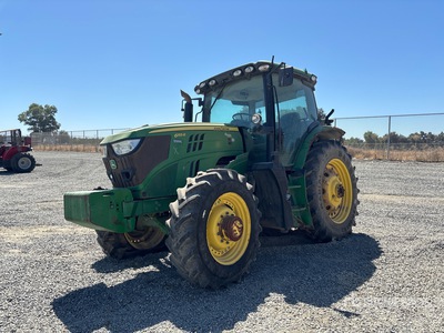 2018 John Deere 6155E Tracteur agricole 4WD (Inoperable)