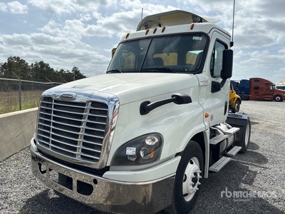 2018 Freightliner Cascadia 125 Day Cab Truck Tractor