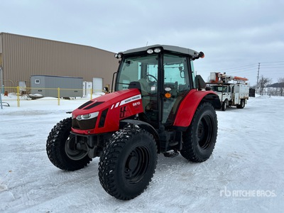 2013 Massey Ferguson 5610 4WD Tractor