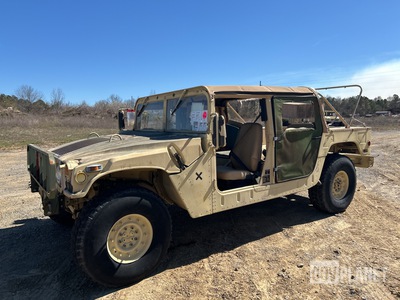 2008 AM General M1097R1 HMMWV 4 Door Soft Top w/Truck Body