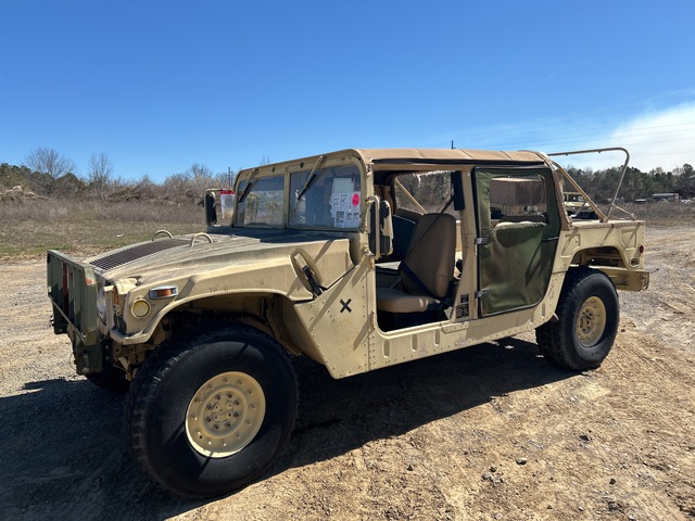 2008 AM General M1097R1 HMMWV 4 Door Soft Top w/Truck Body