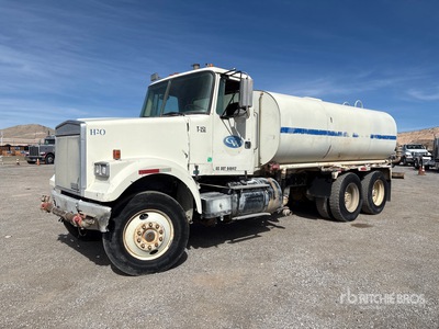 1990 White GMC WCM 4000 gal 6x4 Water Truck