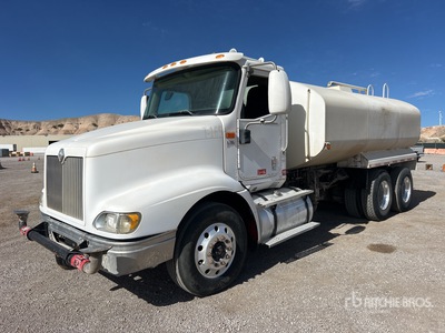 2008 International 9200i 4000 gal 6x4 Water Truck