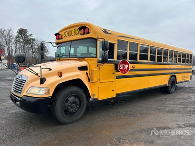 2016 BlueBird Vision 4x2 School を見 Bus (Inoperable)