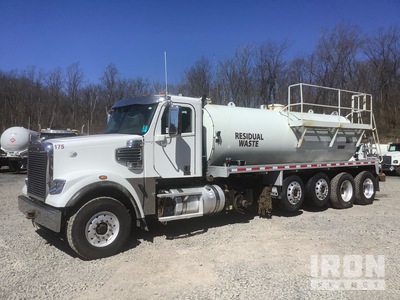 2019 Freightliner 122SD 10x4 Tanker Truck