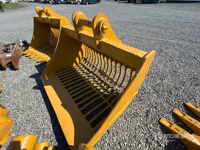 64 in Skeleton Excavator Bucket