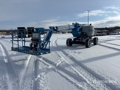 2015 Genie Z-62/40 4WD Dual Fuel Articulating Boom Lift