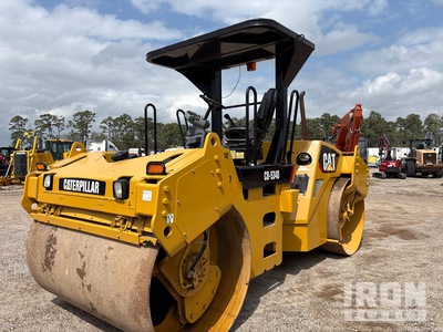 Cat CB534D  Walec dwubębnowy