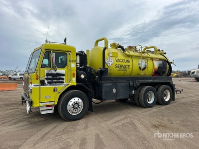 1998 Keith Huber on 1999 Peterbilt 320 6x4 Autocarro cisterna aspirazione