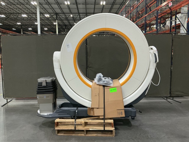 Mobius Imaging MobiCT-32 AIRO Mobile CT Scanner