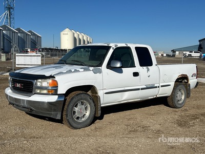 2002 GMC Sierra 1500 4x4 Extended Cab Pick Up