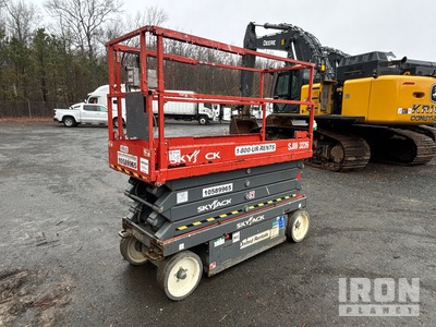 2017 Skyjack SJIII 3226 Electric Scissor Lift