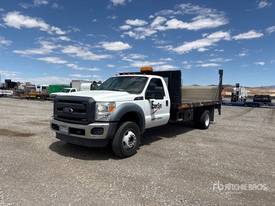2015 Ford F-550 4x2 Platte vrachtwagen
