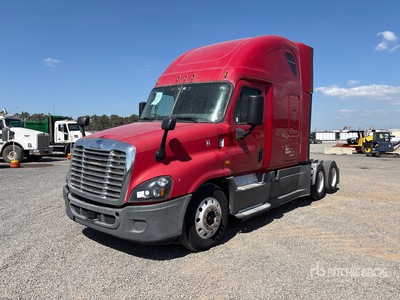 2015 Freightliner Cascadia 125 6x4 3- Achs Sattelzugmaschine mit Schlafkabine