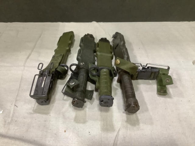 (31) Bayonet Knives w/Scabbards