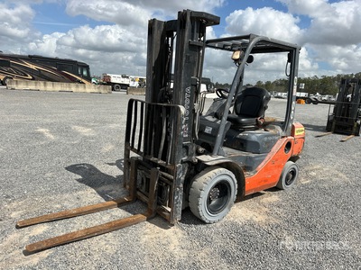 2017 Toyota 62-6FDU25 4500 lb Pneumatic Tire Carretilla Elevadora