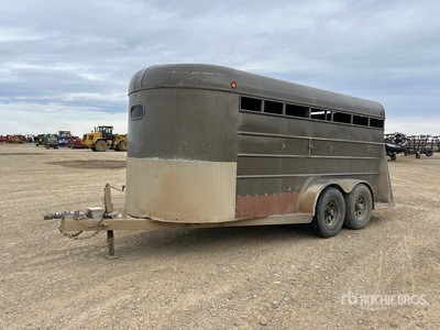 1997 Southland 16 ft T/A Livestock Trailer