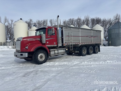 2015 Western Star W4900SB Grain Truck