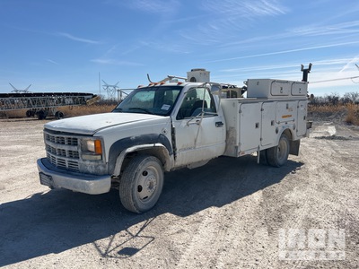 2002 Chevrolet 3500 4x2 サービスカー