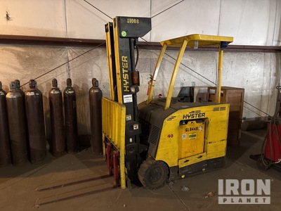 Hyster E40HSD 2800 lb Elektryczny wózek widłowy (Inoperable)