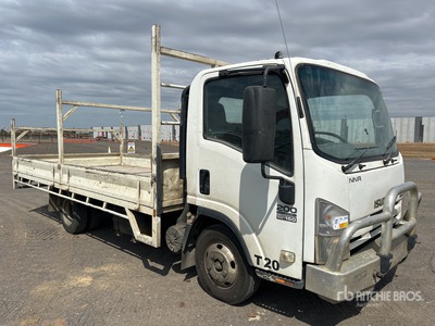 2008 Isuzu NNR200 4x2 Flatbed Truck