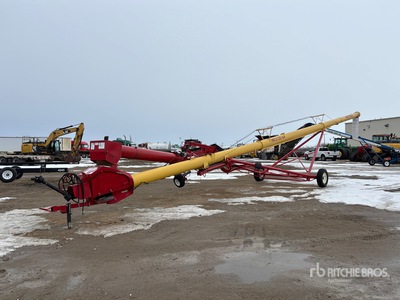 2014 Westfield MKX 130-64 13 in x 64 ft Swing Grain Auger
